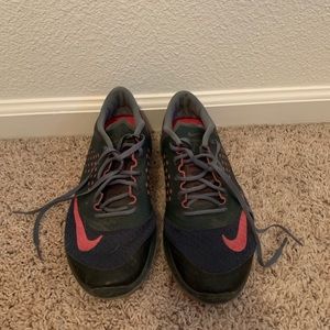 Grey/pink Nike Running Shoes